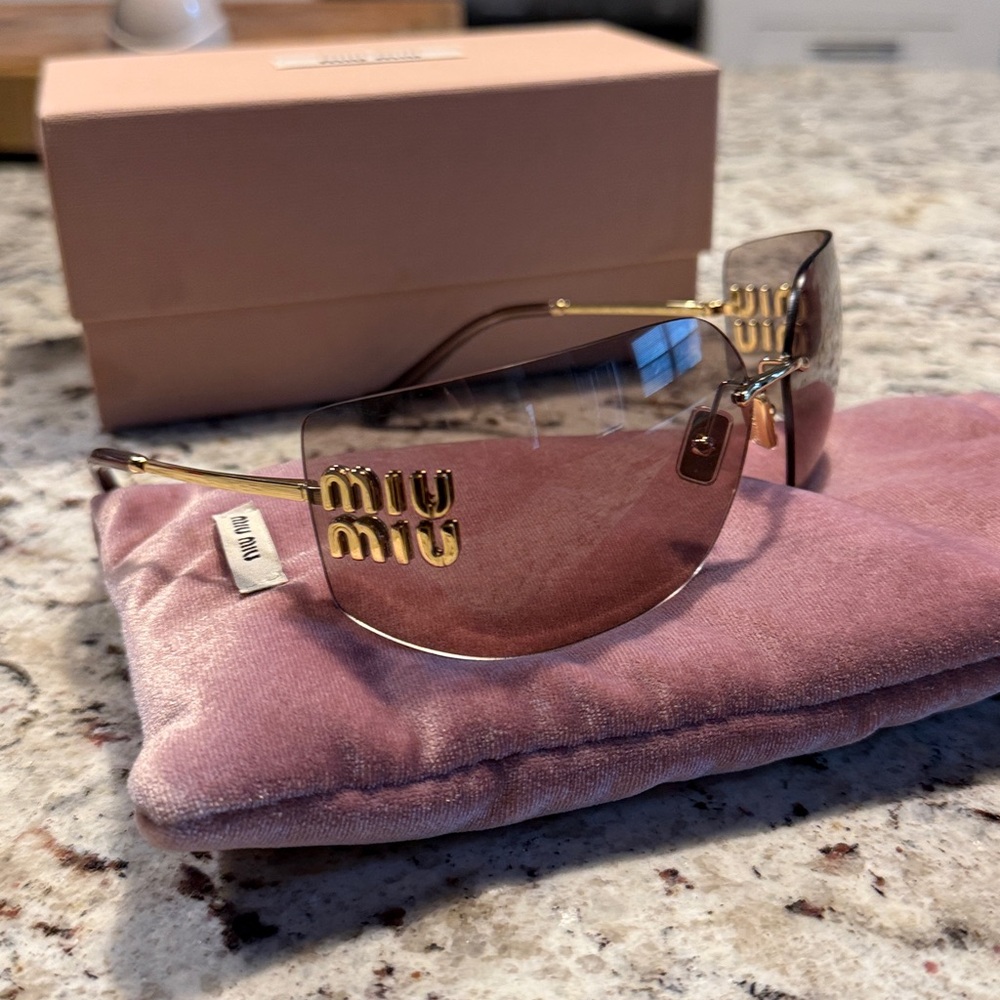 Miu Miu 54YS Sunglasses - Gold/ Purple